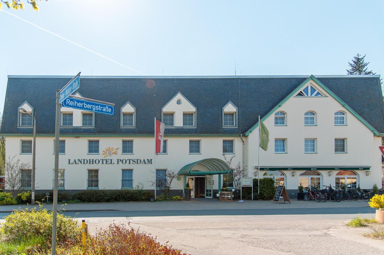 Landhotel Potsdam Exterior photo